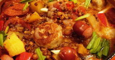 Рецепт Густой тыквенной похлебки с чечевицей, тефтелями и копчеными колбасками