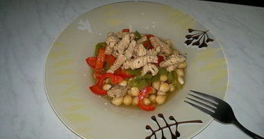 Рецепт Нутовой похлебки с бульоном из индейки в бальзамике и лимонном соке со сладкими перцами