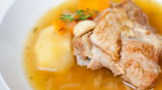 Рецепт Легкой шурпы из баранины с тимьяном