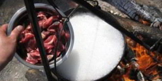 Рецепт шурпы из баранины на костре