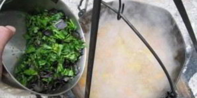 Рецепт шурпы из баранины на костре