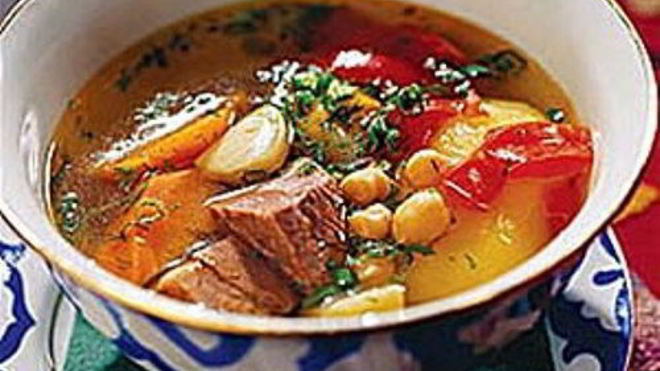 Рецепт шурпы из свинины на костре