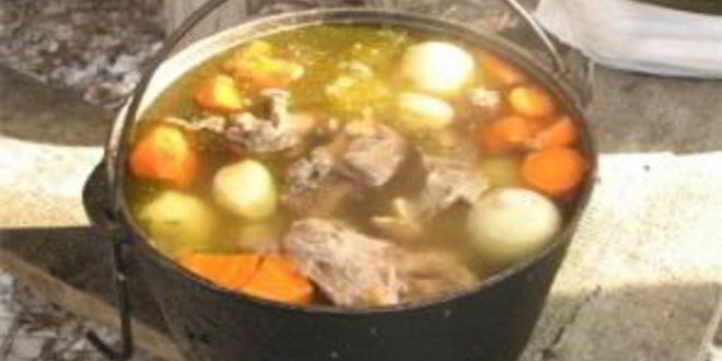 Рецепт шурпы из свинины на костре