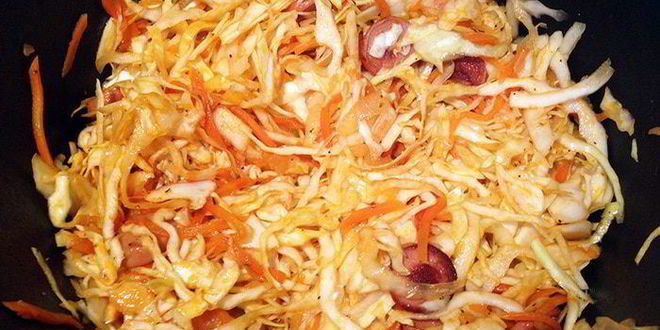 Рецепт капустной солянки с сосисками