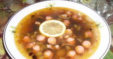 Рецепт Солянки мясной с оливками