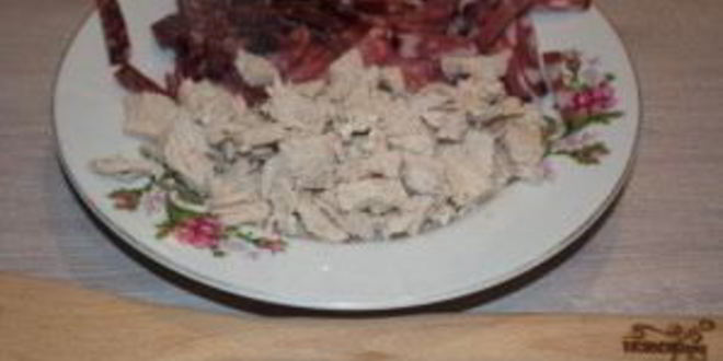 Рецепт солянки с курицей и колбасой