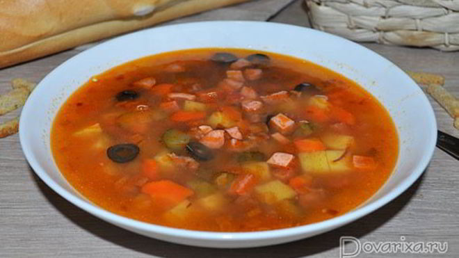 Рецепт солянки с тушенкой