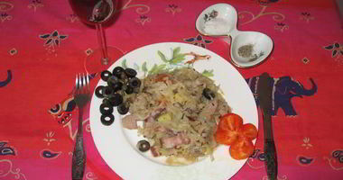 Рецепт Солянки тушеной свиной с вешенками