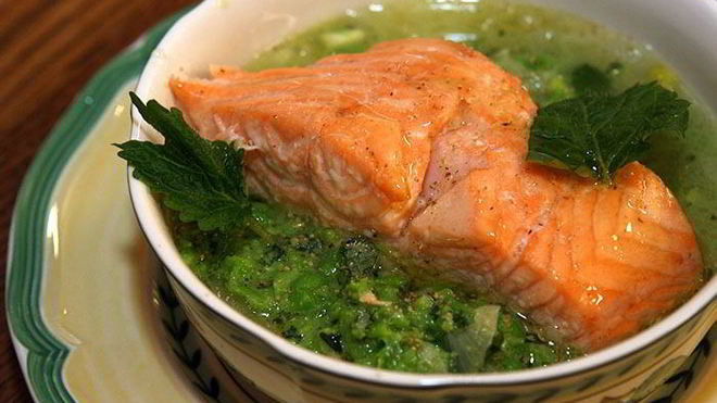 Рецепт семги с супом-пюре из зеленого горошка