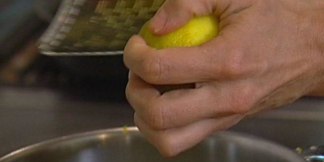 Рецепт семги с супом-пюре из зеленого горошка