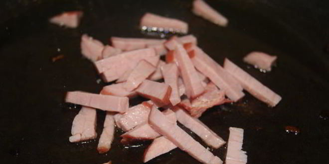 Рецепт супа-пюре из кабачка с копченостями нежный