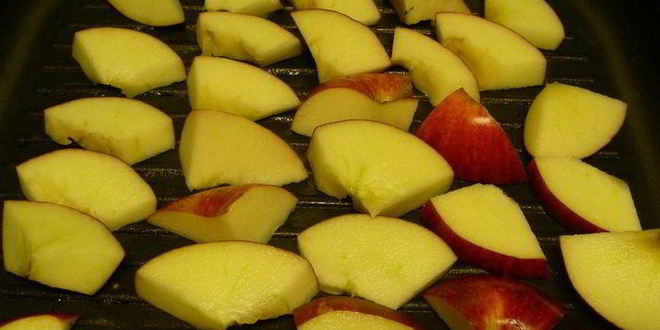 Рецепт супа-пюре из сельдерея с яблоком, сидром и чеддером