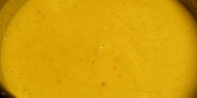 Рецепт супа-пюре из сельдерея с яблоком, сидром и чеддером