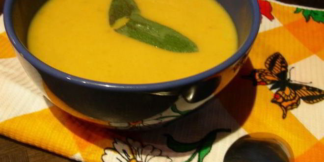Рецепт супа-пюре из тыквы с шалфеем и чили