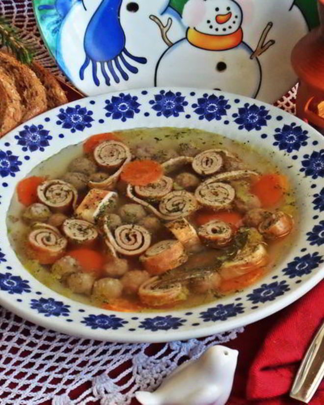 Рецепт супа с фрикадельками и блинными роллами