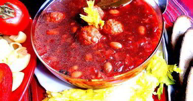 Рецепт Латвийского свекольника с фрикадельками