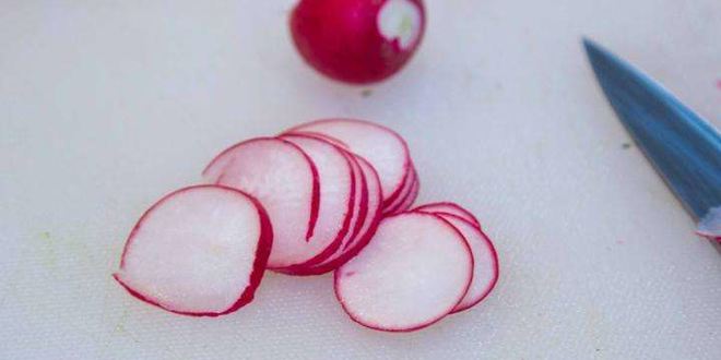 Рецепт свекольника холодного с ботвой