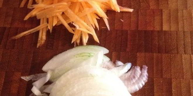 Рецепт свекольника с грибными пельмешками