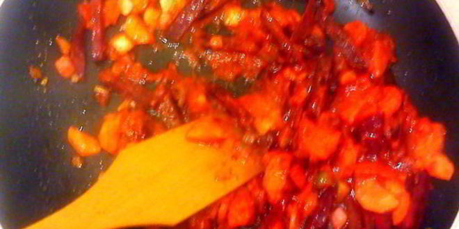 Рецепт свекольника с яичной путанкой