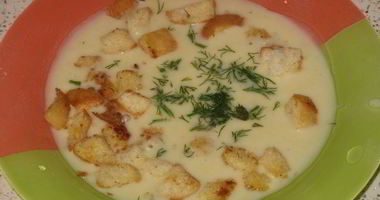 Рецепт Сливочно-сырного суп с чесночными сухариками