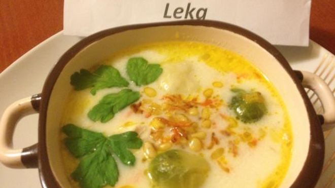 Рецепт сырного супа с брюсельской капустой и клецками