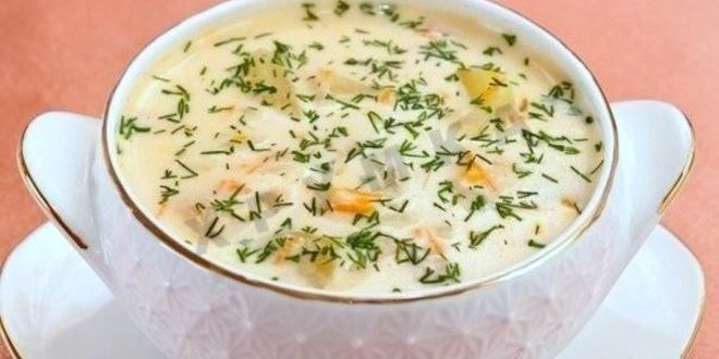 Рецепт Сырного супа с курицей и плавленным сыром и рисом