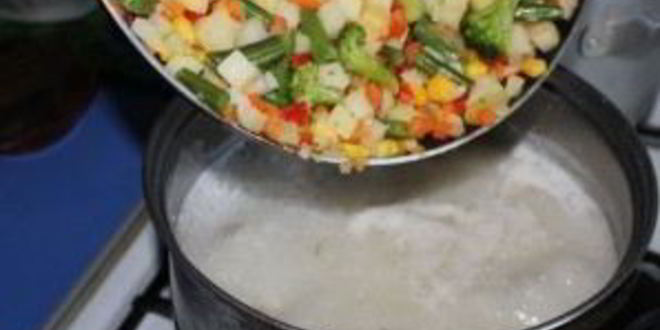 Рецепт сырного супа с овощами