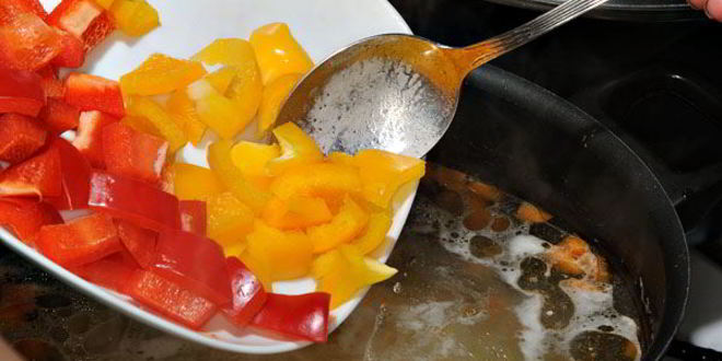 Рецепт острого рыбного супа — ухи с венгерским акцентом