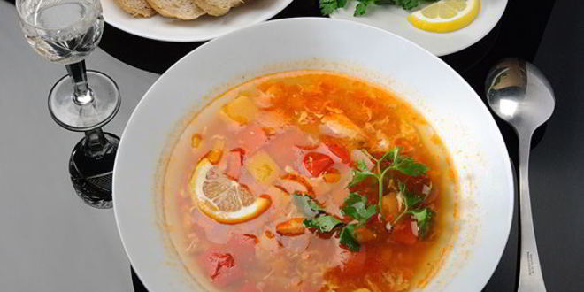 Рецепт острого рыбного супа — ухи с венгерским акцентом