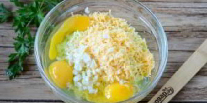 Рецепт блинчиков из кабачков с сыром и чесноком