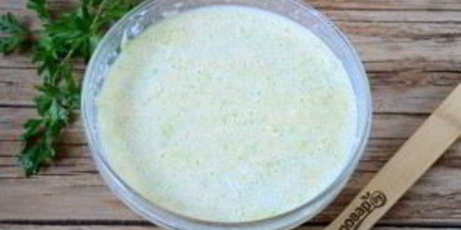 Рецепт блинчиков из кабачков с сыром и чесноком