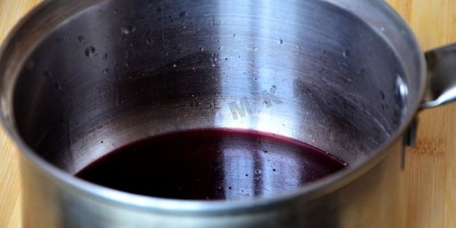 Рецепт блинчиков с начинкой под вишневым соусом