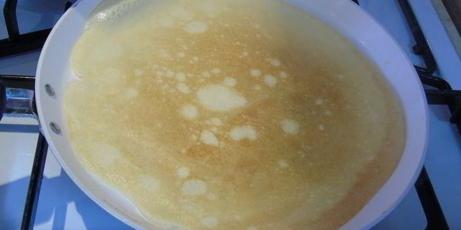 Рецепт блинов на двух видах молока