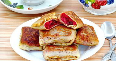 Рецепт Блинов с яблоками и брусникой