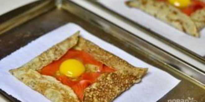 Рецепт ржаных блинов с лососем