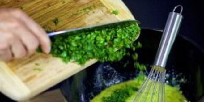 Рецепт воздушных блинчиков из кабачков с зеленью