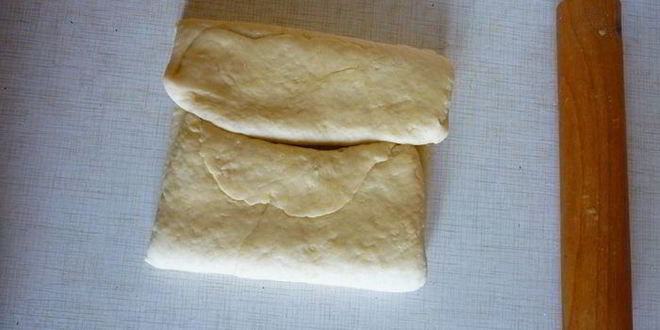 Рецепт булочек и рогалики зебра с шоколадной прослойкой