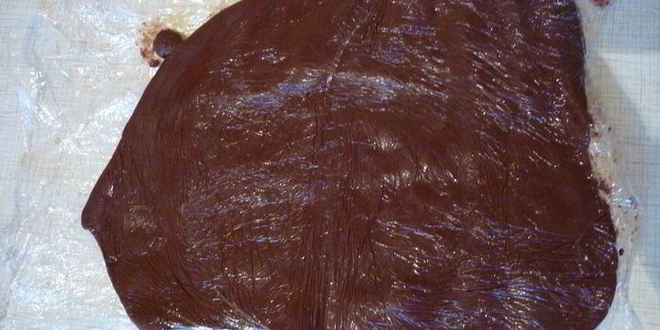 Рецепт булочек и рогалики зебра с шоколадной прослойкой