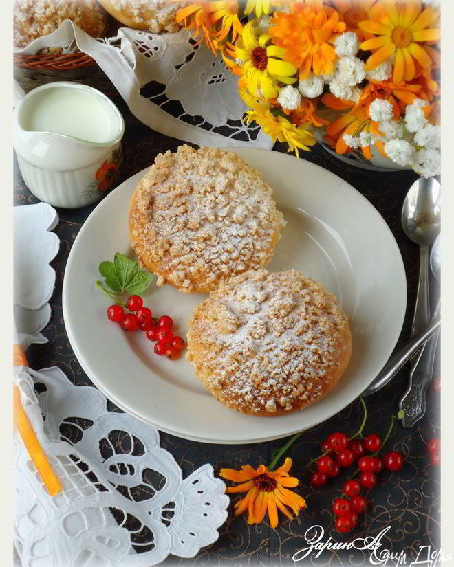 Рецепт булочек с кокосом и миндальным штрейзелем