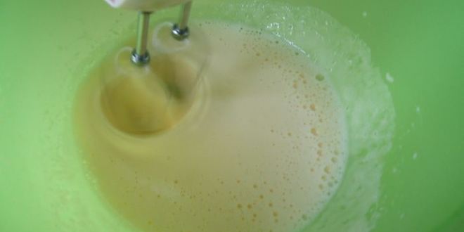 Рецепт булочек с кокосом и миндальным штрейзелем