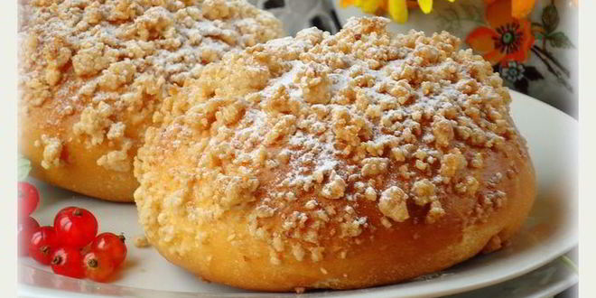 Рецепт булочек с кокосом и миндальным штрейзелем