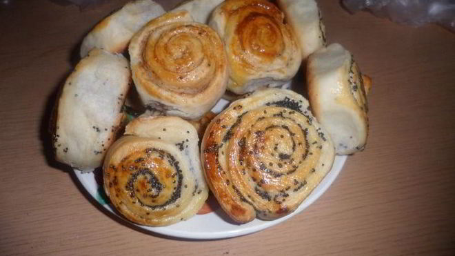 Рецепт булочек с маком и корицей