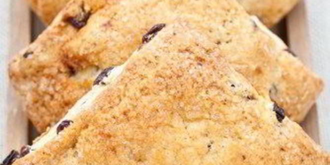 Рецепт Булочек с пророщенной пшеницей, ягодами и орехами