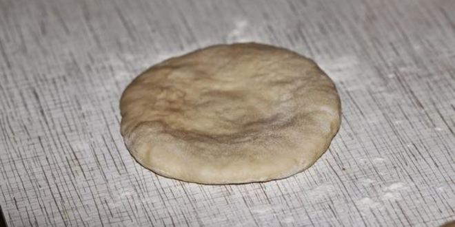 Рецепт булочек цветочки с изюмом и курагой