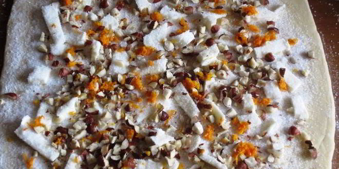 Рецепт булочек-улиток с фундуком