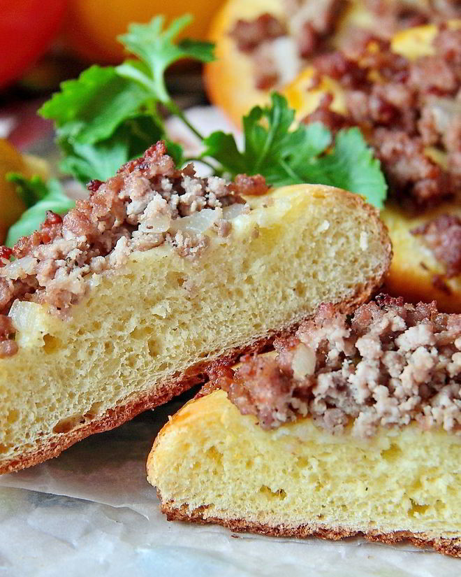 Рецепт ватрушек с мясом