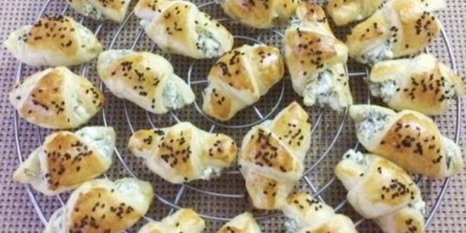 Рецепт закусочных круассанов с красной рыбой