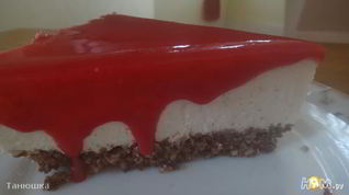 Рецепт Чизкейка с миндальной основой и малиновым топпингом