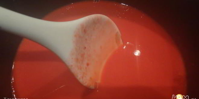 Рецепт чизкейка с миндальной основой и малиновым топпингом