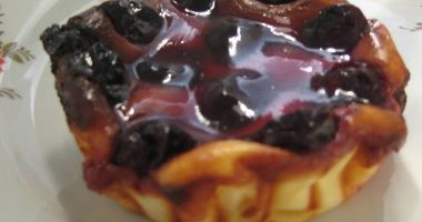 Рецепт Мини-чизкейков с вишней